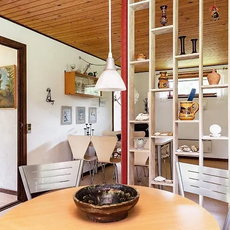 6 Person In Oster Assels-by Traum